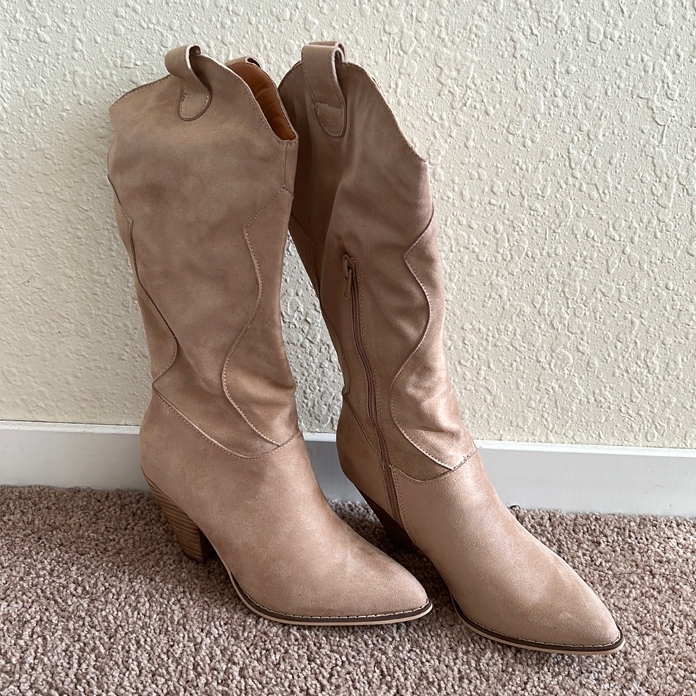 Vici cowboy boots nude